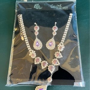 Vintage emerald and pearl necklace and earrings